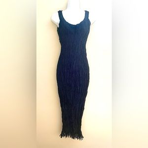 Le Chateau Black Stretch Crinkle Forgiving Dress